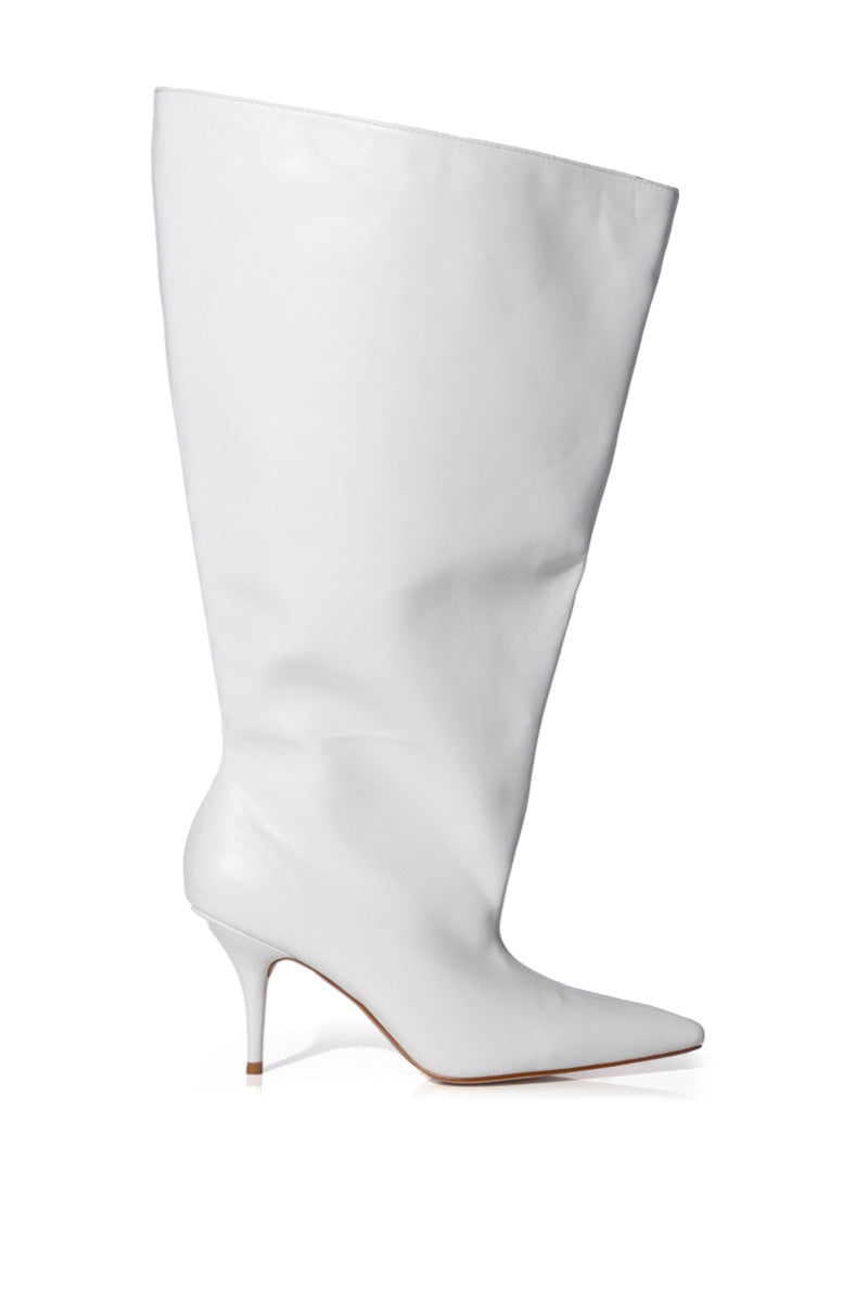 AZALEA WANG BRIGHTEN BUCKET BOOT IN CREAM