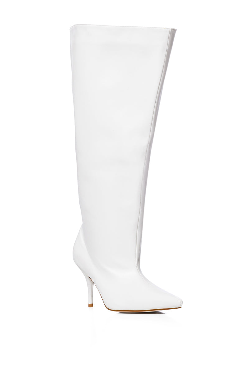 AZALEA WANG BRIGHTEN BUCKET BOOT IN CREAM