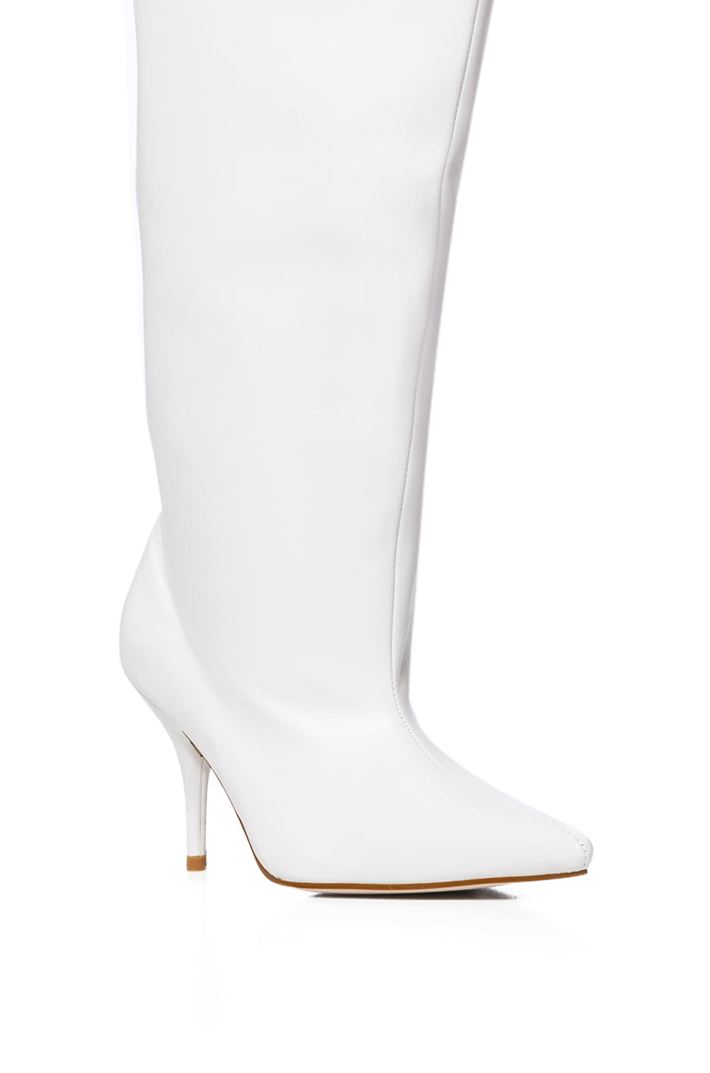 AZALEA WANG BRIGHTEN BUCKET BOOT IN CREAM
