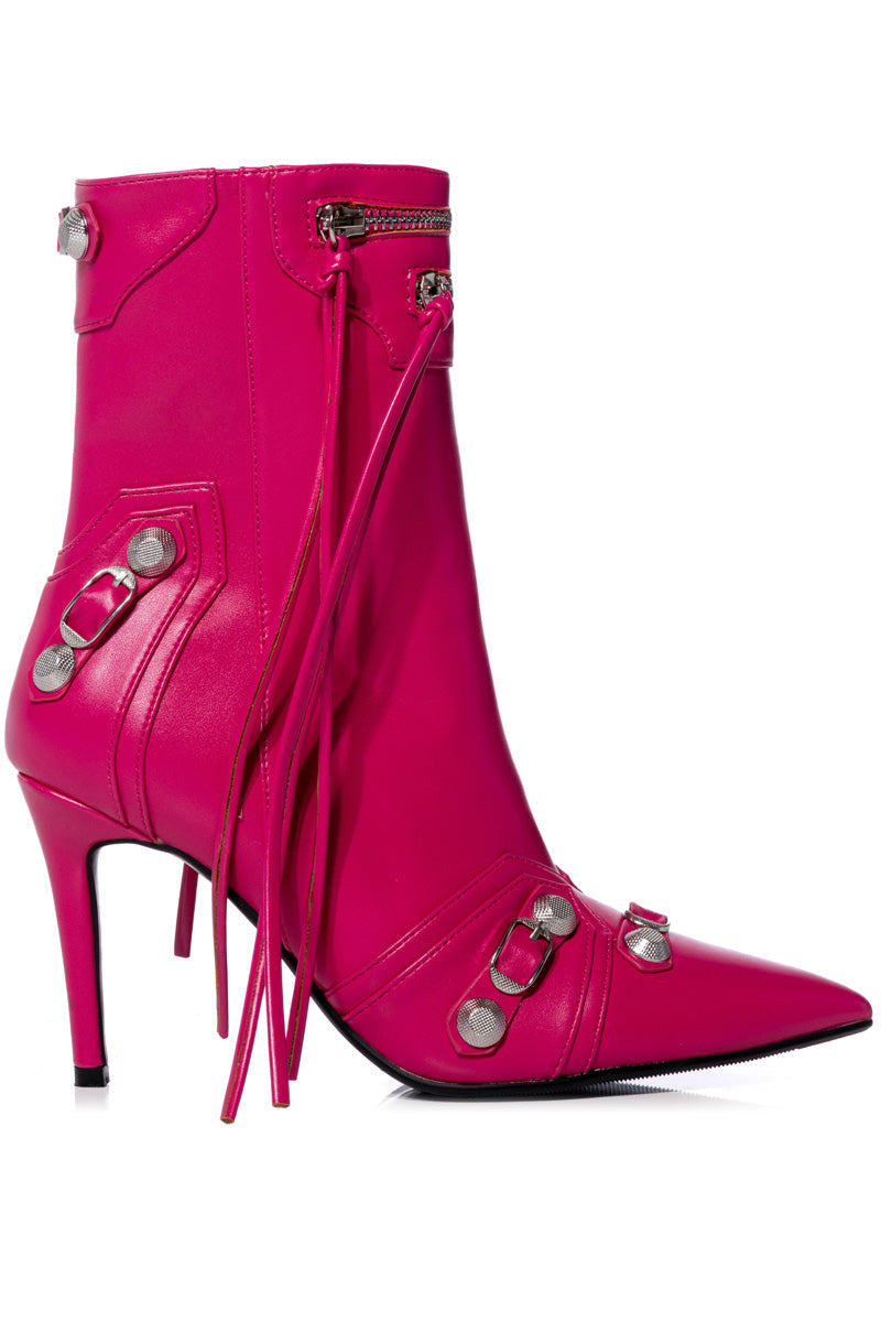 AZALEA WANG BROOKLYN PU BOOTIE IN PINK