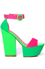 AZALEA WANG BUTTERSCOTCH COLOR BLOCKED SANDAL IN GREEN