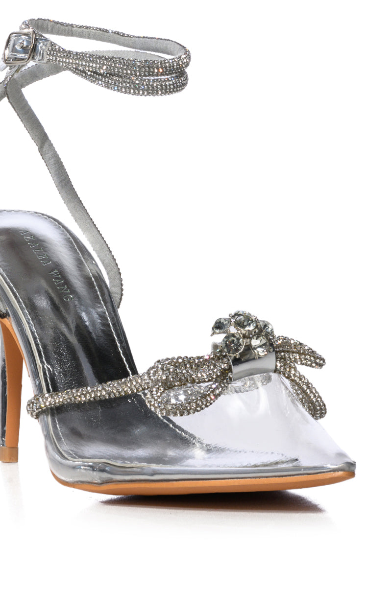 AZALEA WANG CALLIOPE SILVER BOW PUMP