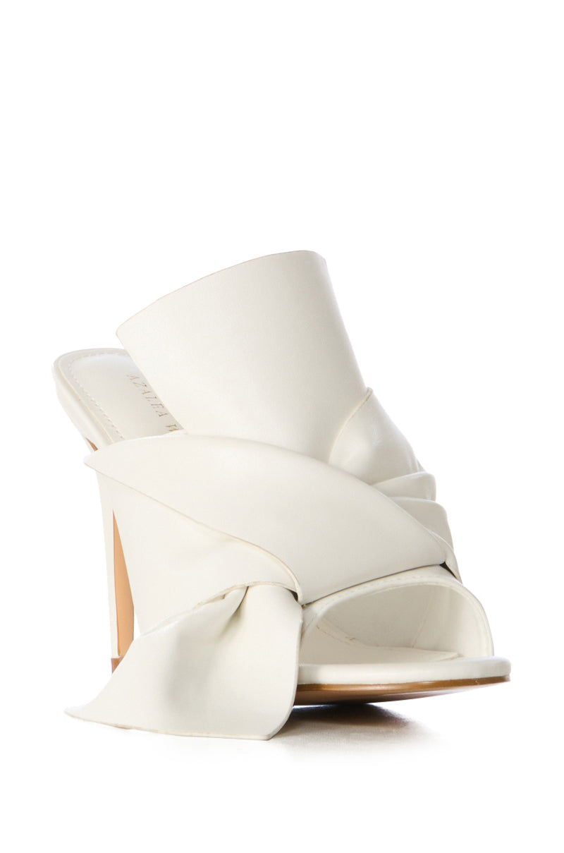 AZALEA WANG CANDYCOATED MULE SANDAL IN WHITE