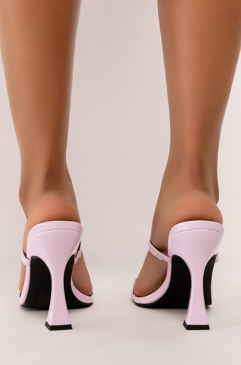 AZALEA WANG CATCH UP TO ME CHUNKY SANDAL IN PURPLE