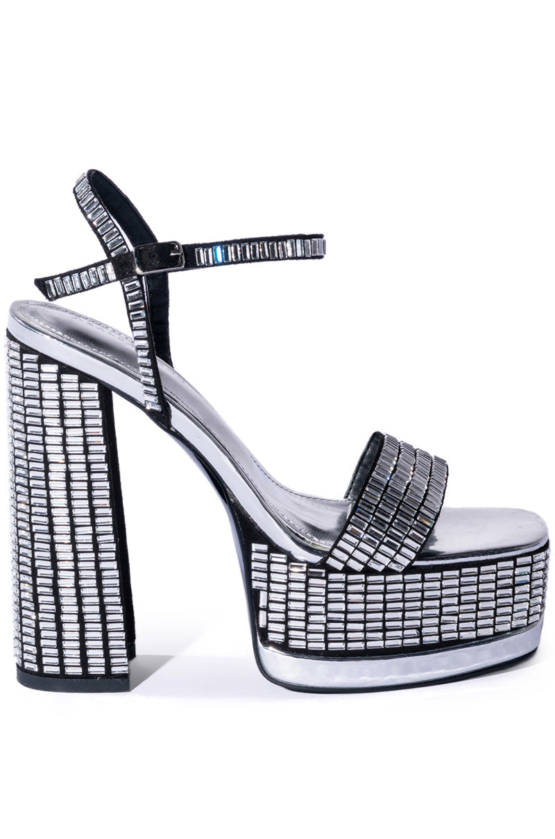 AZALEA WANG CATRIONA CHUNKY EMBELLISHED SANDAL IN SILVER