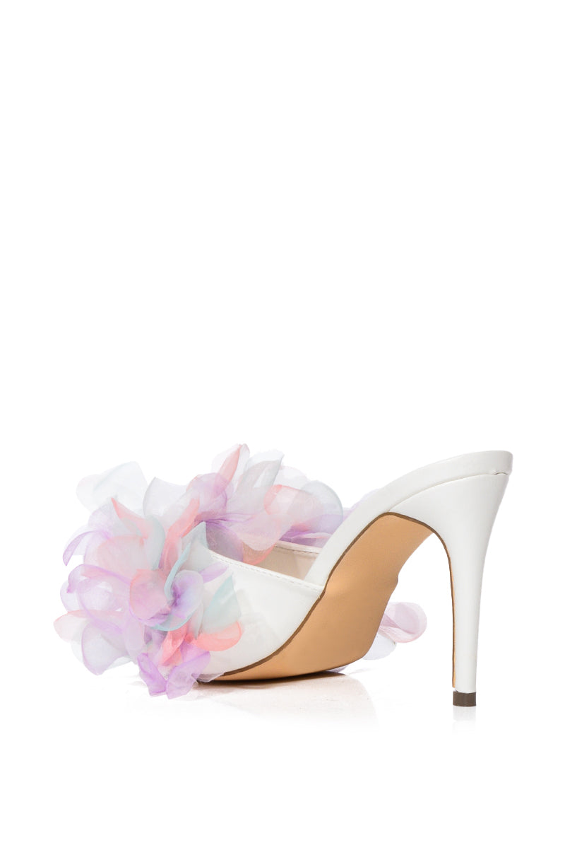 AZALEA WANG COCONUT PETAL SLIP ON SANDAL IN WHITE