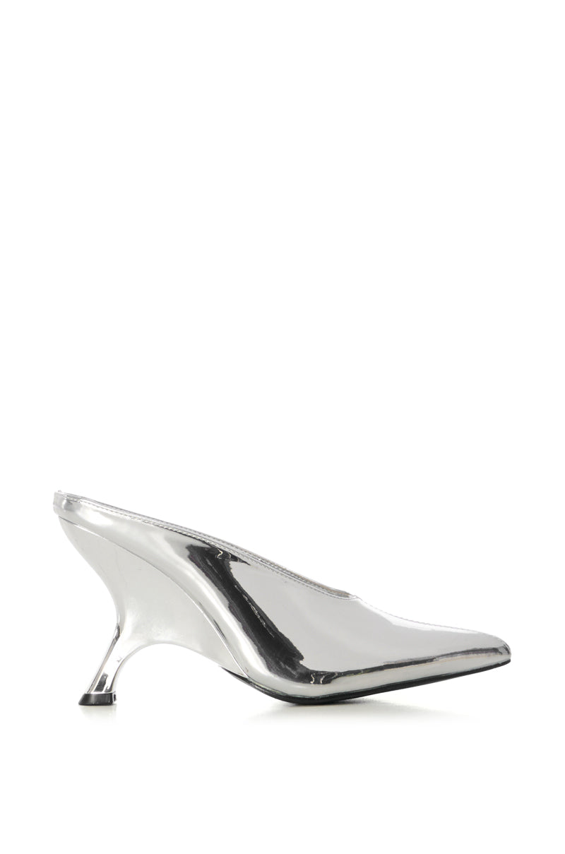 AZALEA WANG LEDGER SILVER MIRROR PUMP