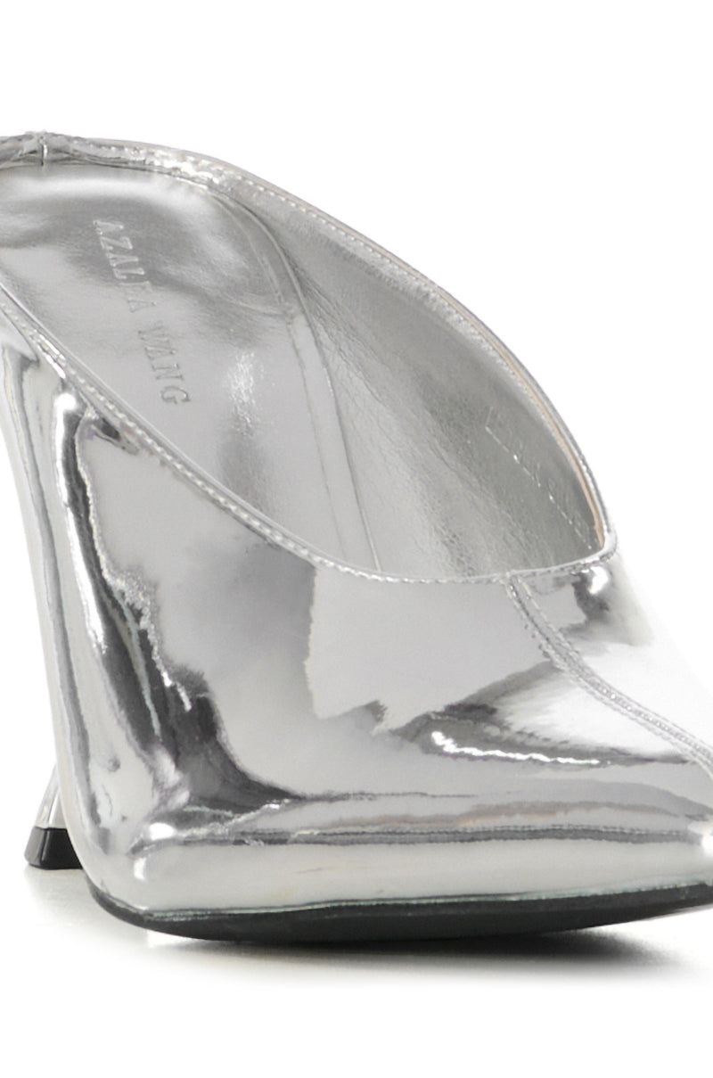 AZALEA WANG LEDGER SILVER MIRROR PUMP
