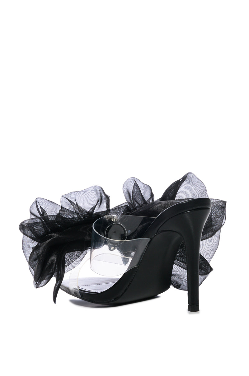 AZALEA WANG CAPABLE BOW SANDAL IN BLACK