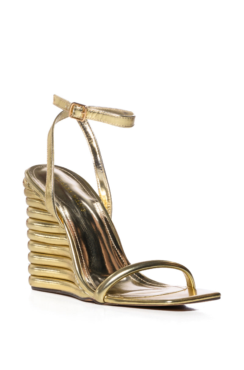 AZALEA WANG PUFFY WEDGE SANDAL IN GOLD