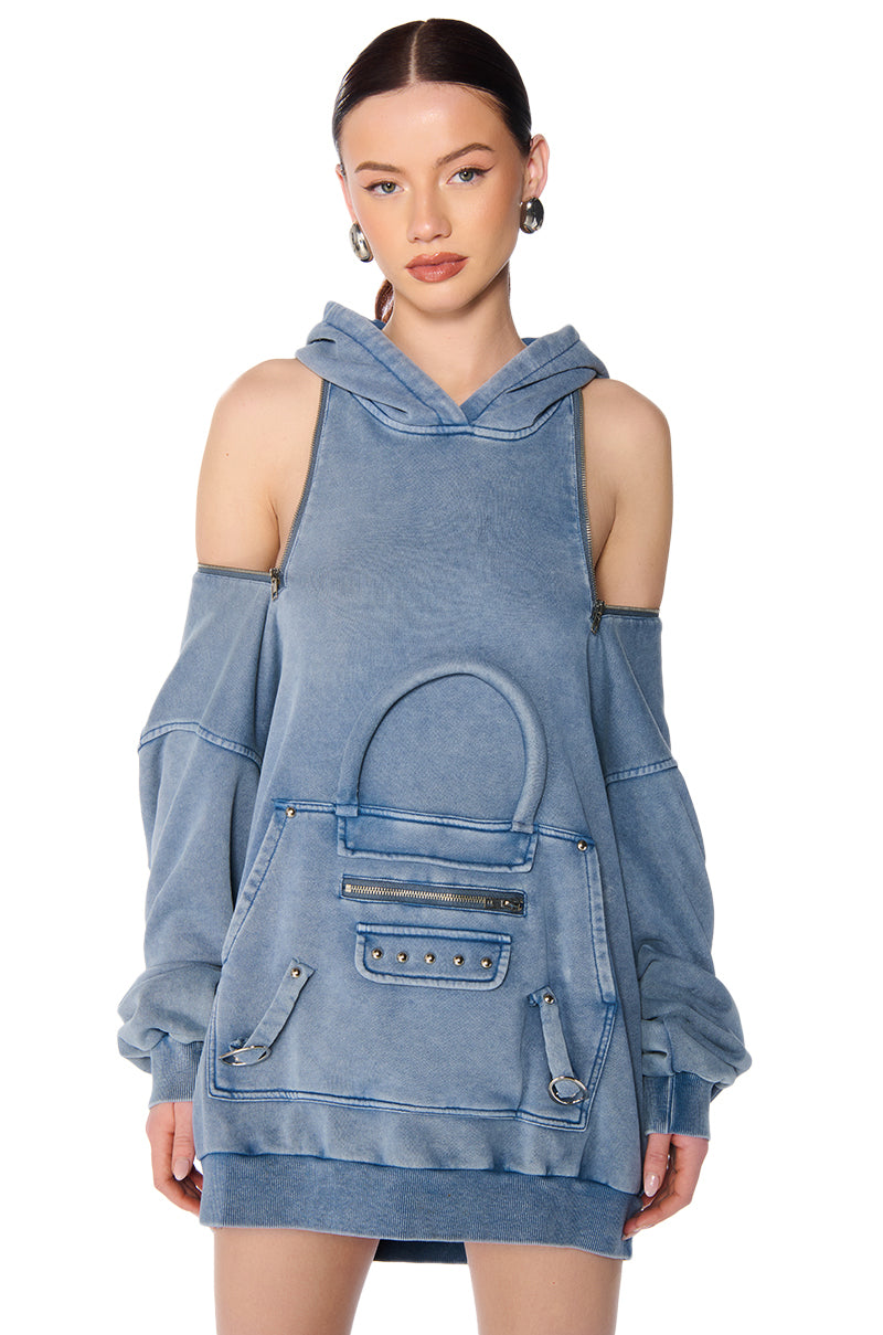 BAG ALERT OVERSIZED MINERAL WASH SWEATSHIRT IN BLUE