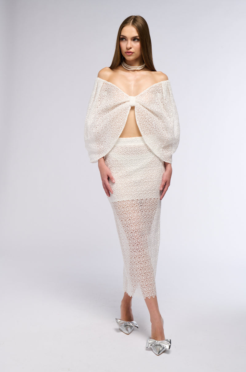 COVER ME IN FLOWERS LACE BOW TOP