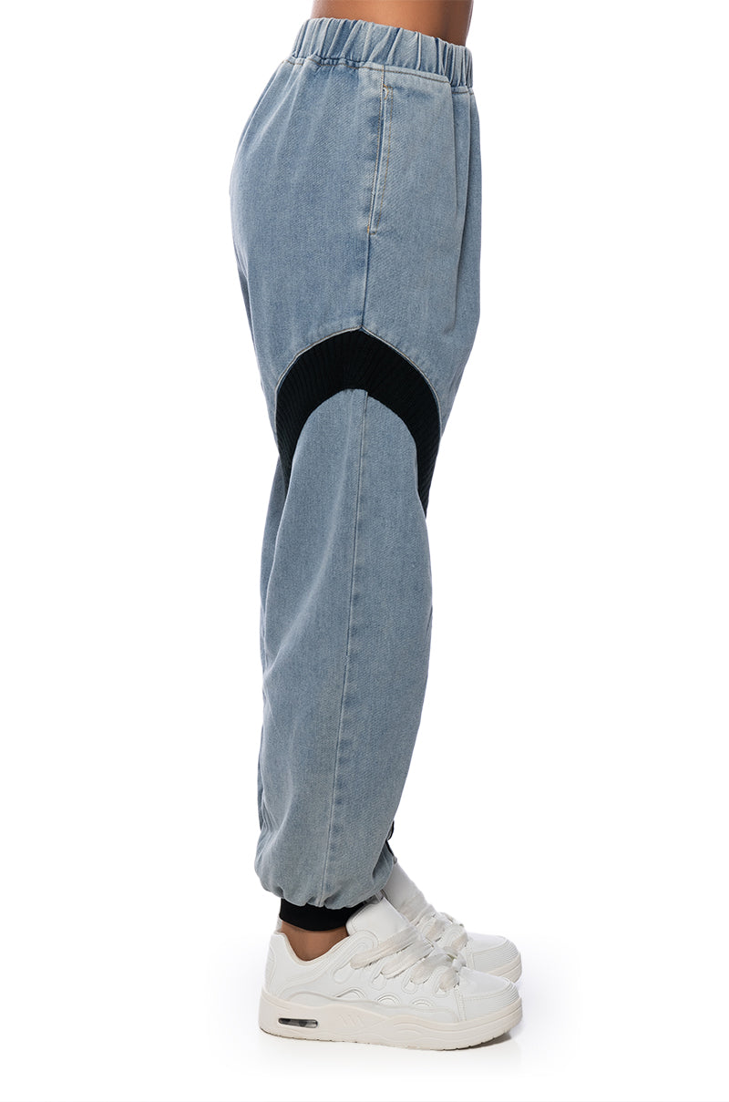 CURVE EFFECT RIBBED TRIM DENIM JOGGER