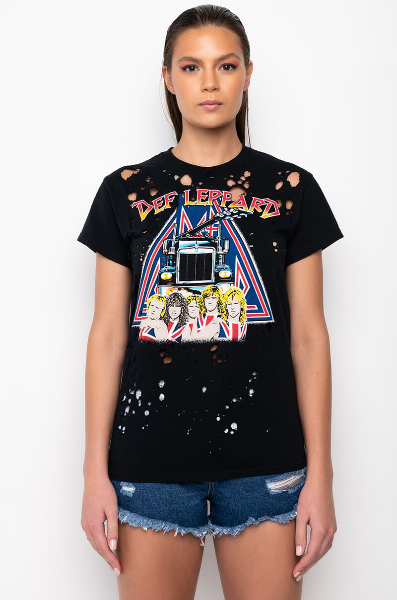 DEF LEPPARD DISTRESSED GRAPHIC T SHIRT