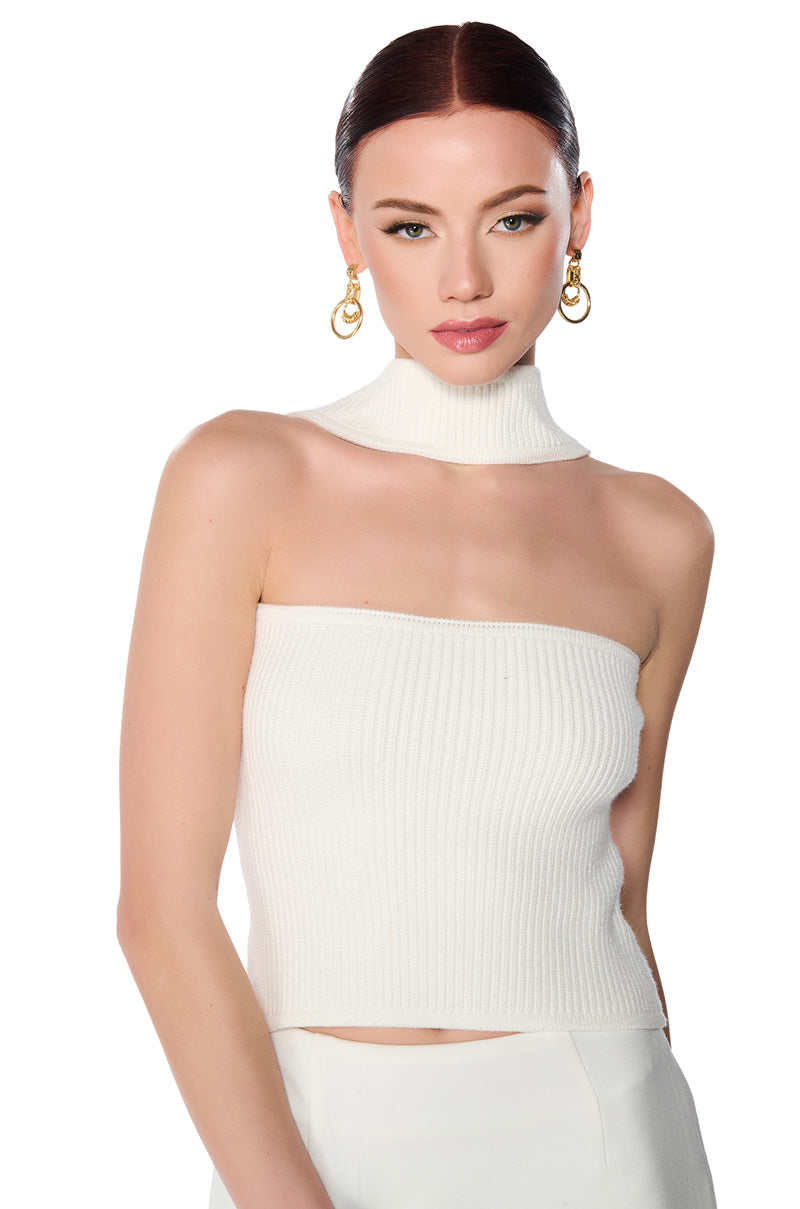 DOLLED UP KNIT HALTER TOP IN WHITE