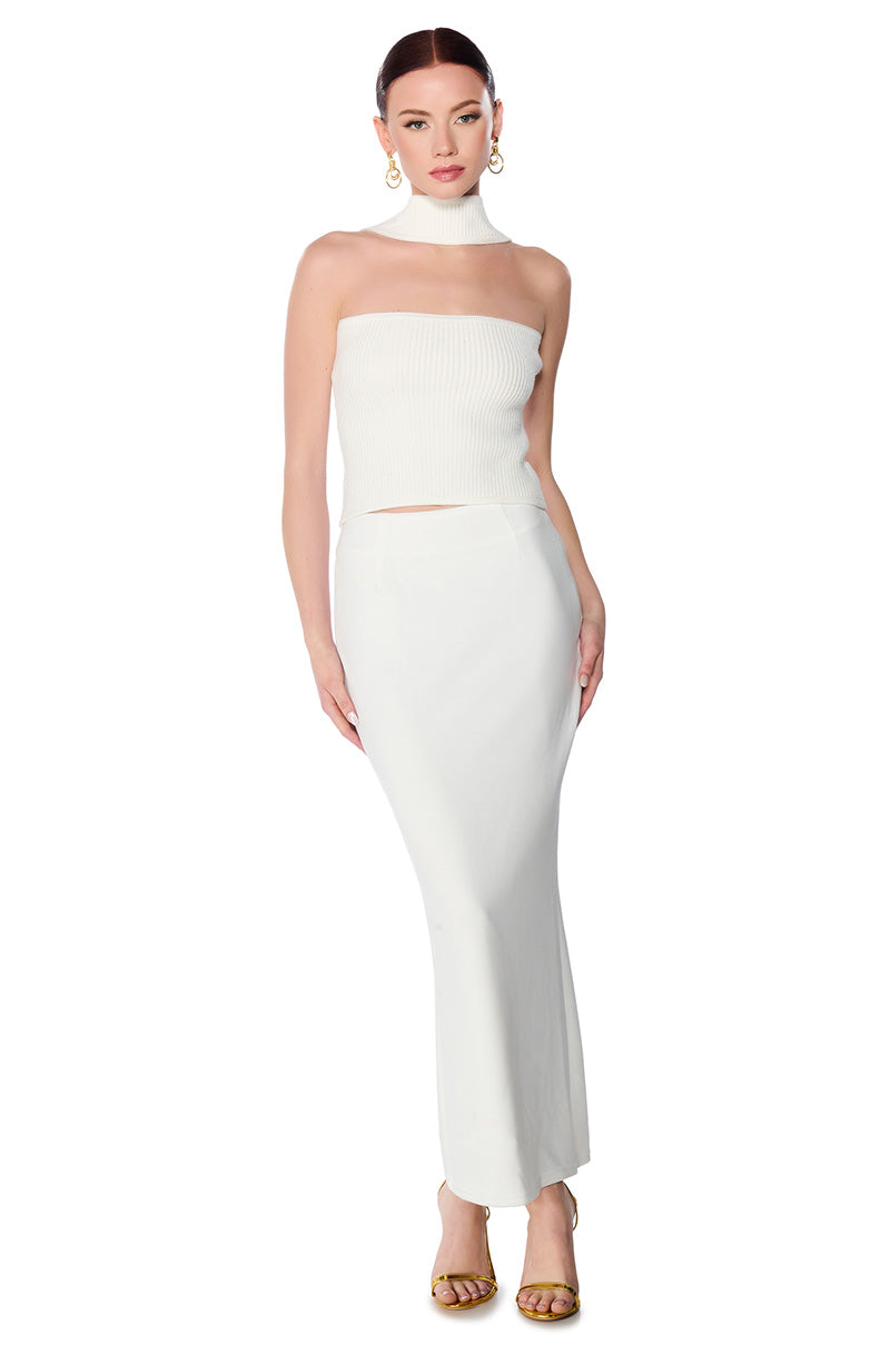 DOLLED UP KNIT HALTER TOP IN WHITE