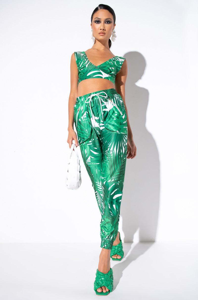 DRINKS ON THE BEACH BRALETTE