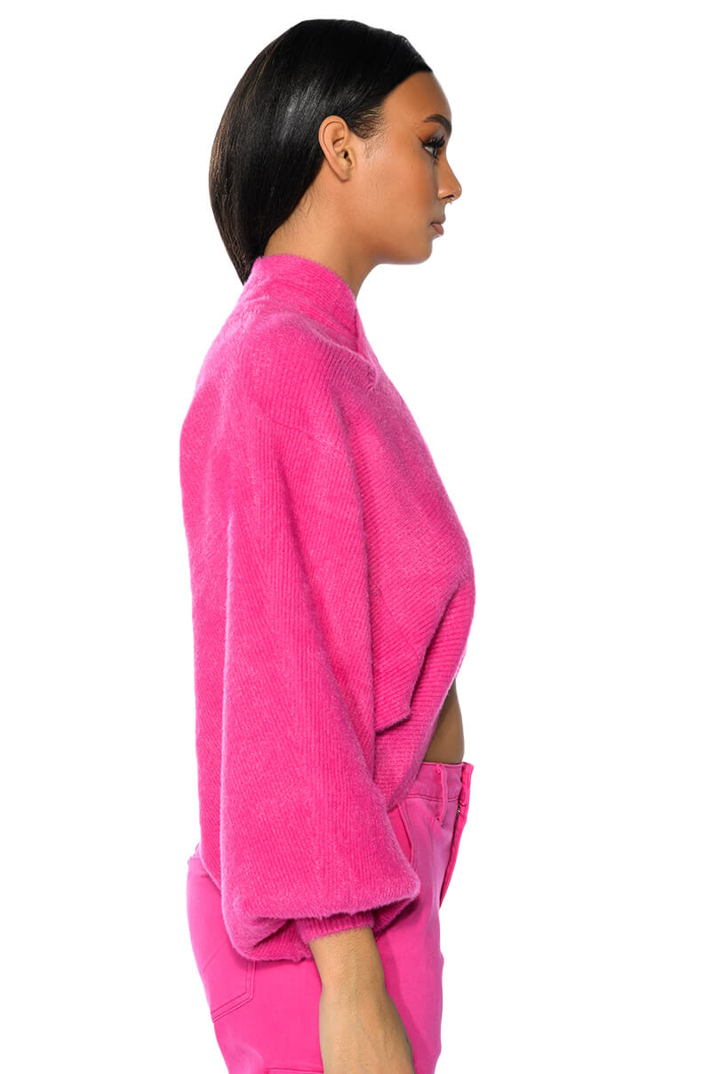 HONEY CROSS FRONT FUZZY SWEATER