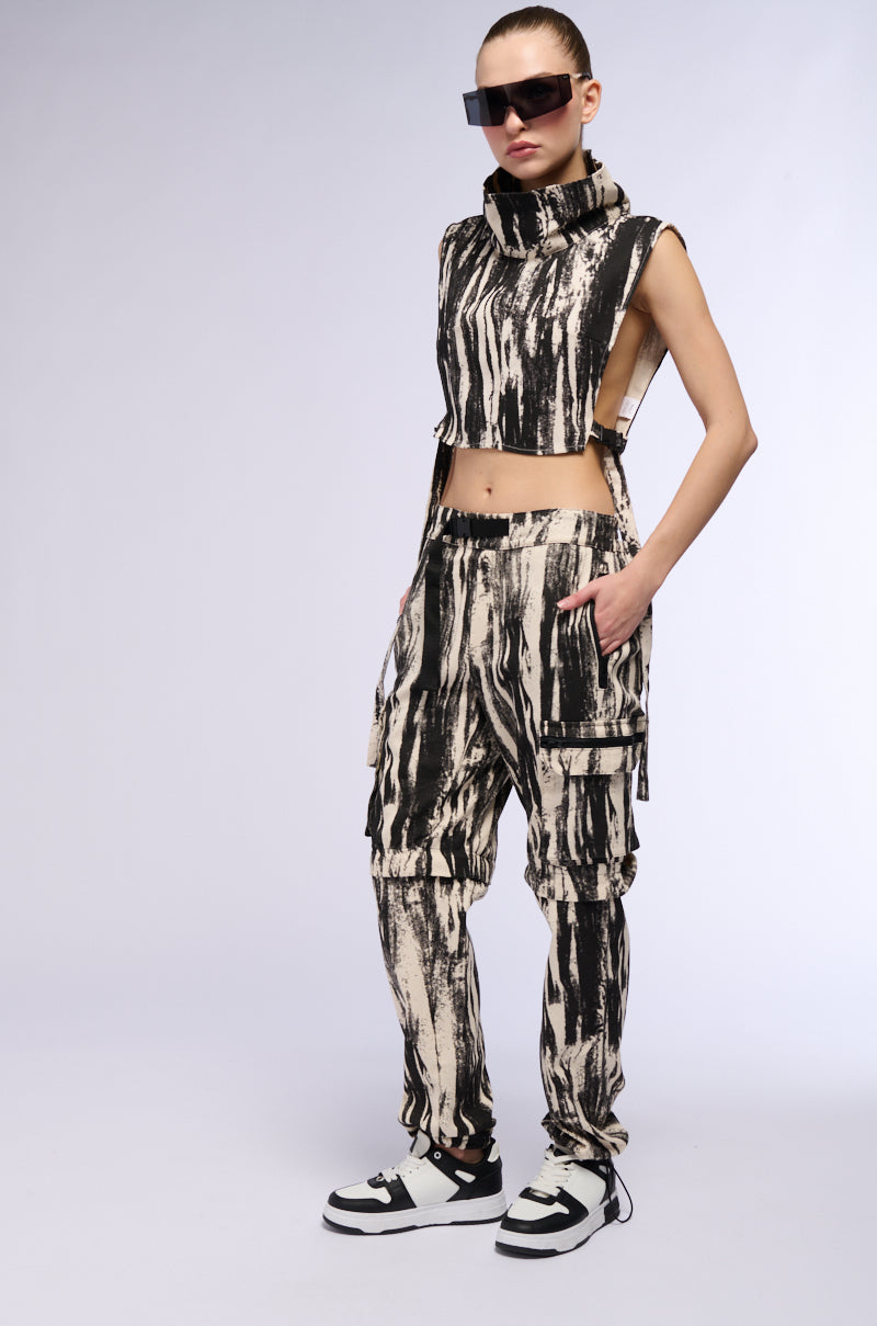 IN MY ELEMENT MOCK NECK TOP