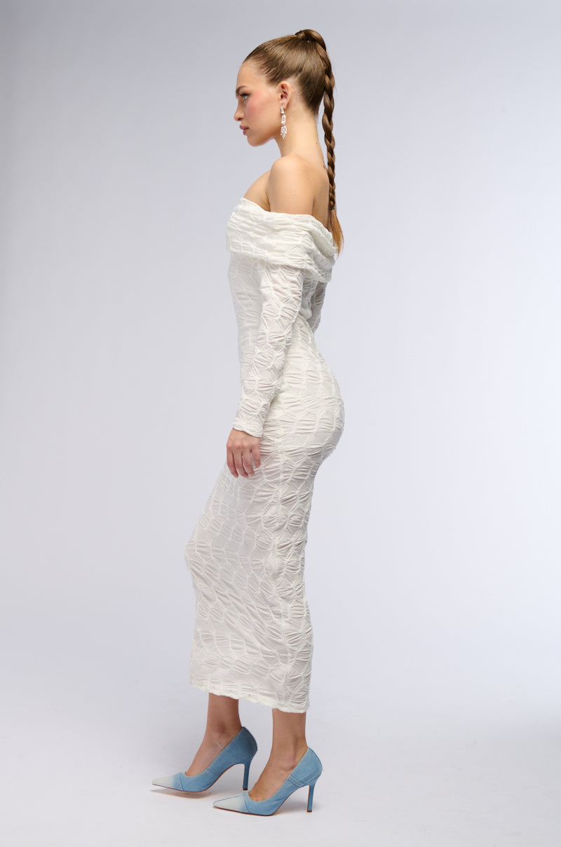IT'S A VIBE OFF THE SHOULDER MIDI DRESS