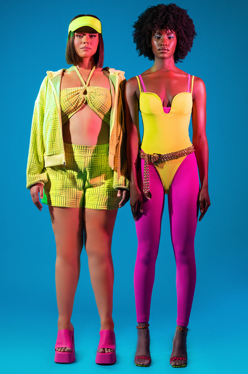 JET SET HALTER CROP TOP