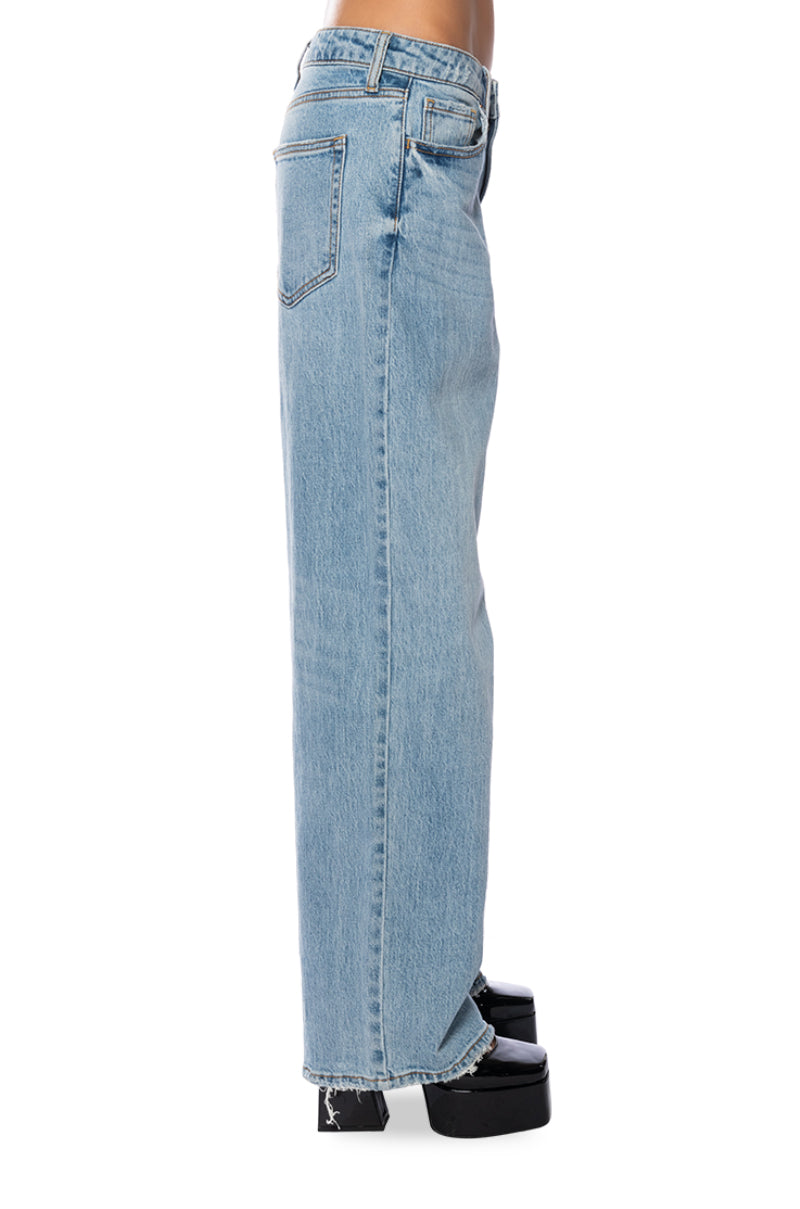 NICOLE VINTAGE LOW RISE LIGHT DENIM JEAN