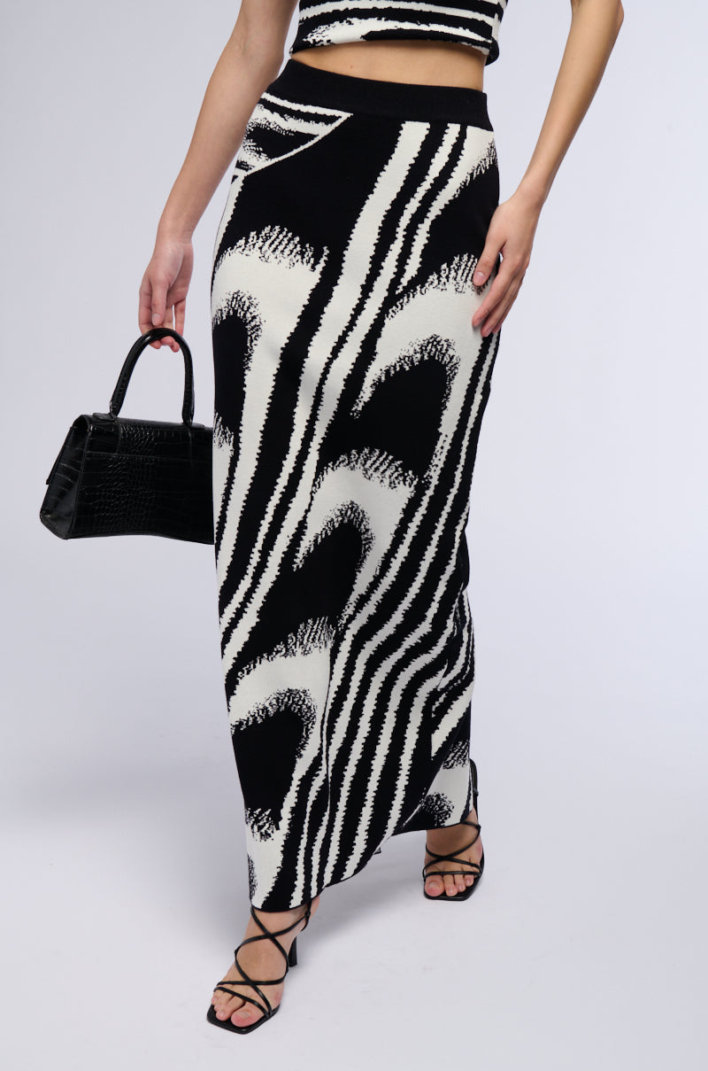 MAKING MY HEAD SPIN MAXI SKIRT