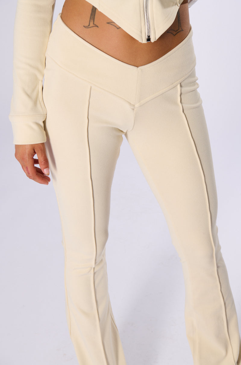 MIXED THOUGHTS FLARE LEGGING