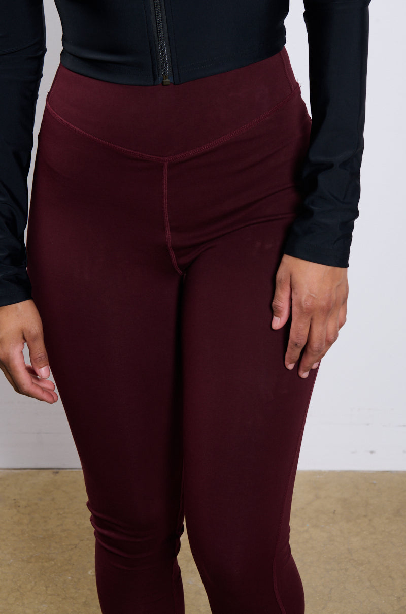 MOVIN AND GROOVIN LEGGING