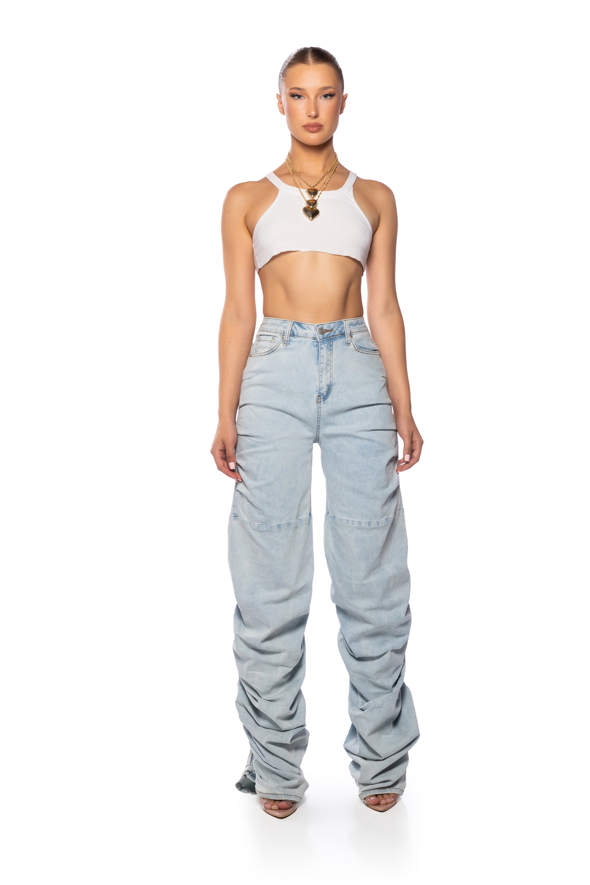 NEVER CHANGE RUCHED RELAXED FIT JEANS IN LIGHT BLUE DENIM