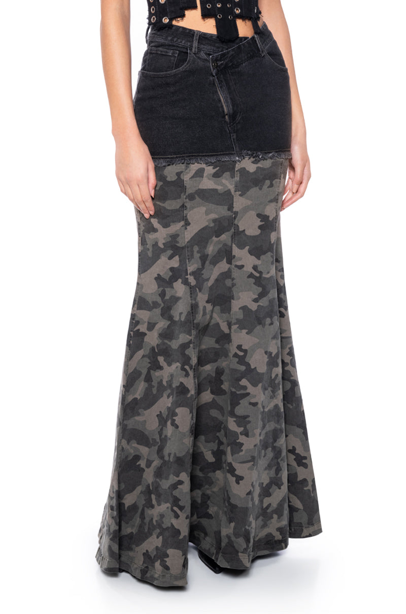 ON THE GO CAMO MAXI SKIRT