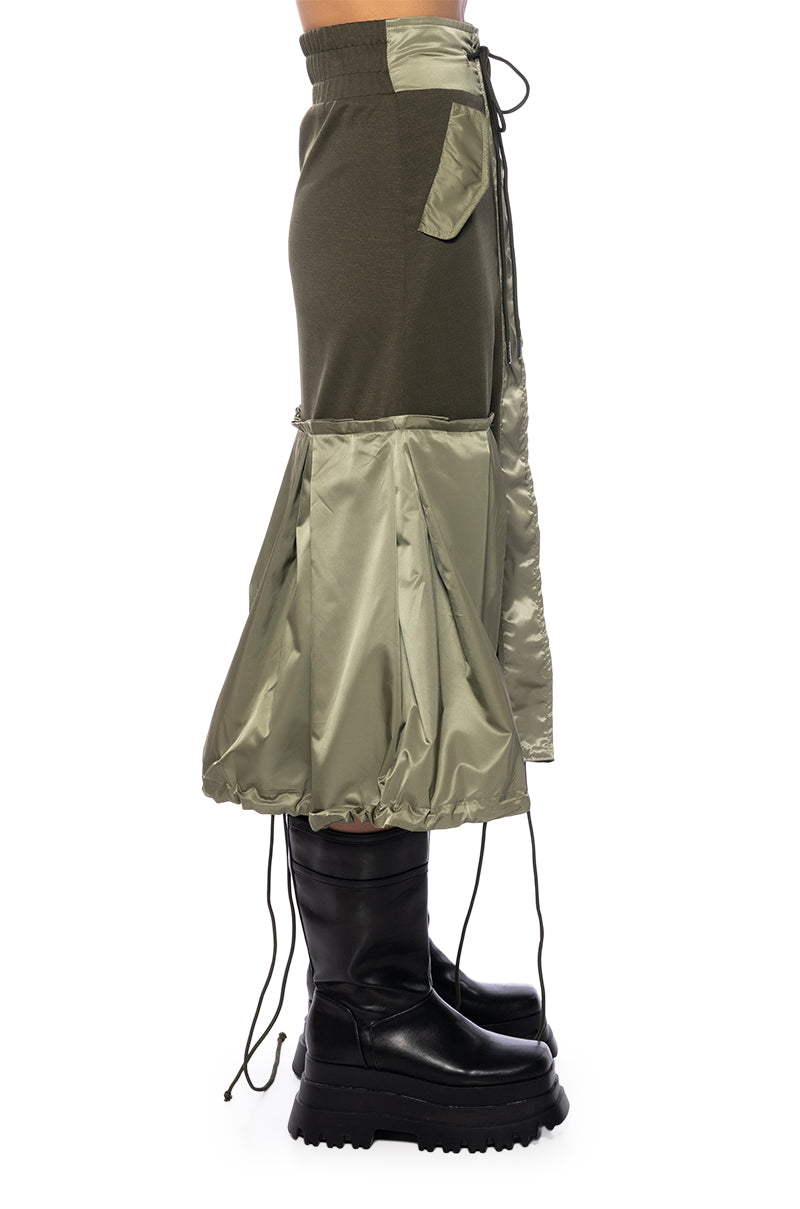 QUINCY COLOR BLOCKED MIDI SKIRT