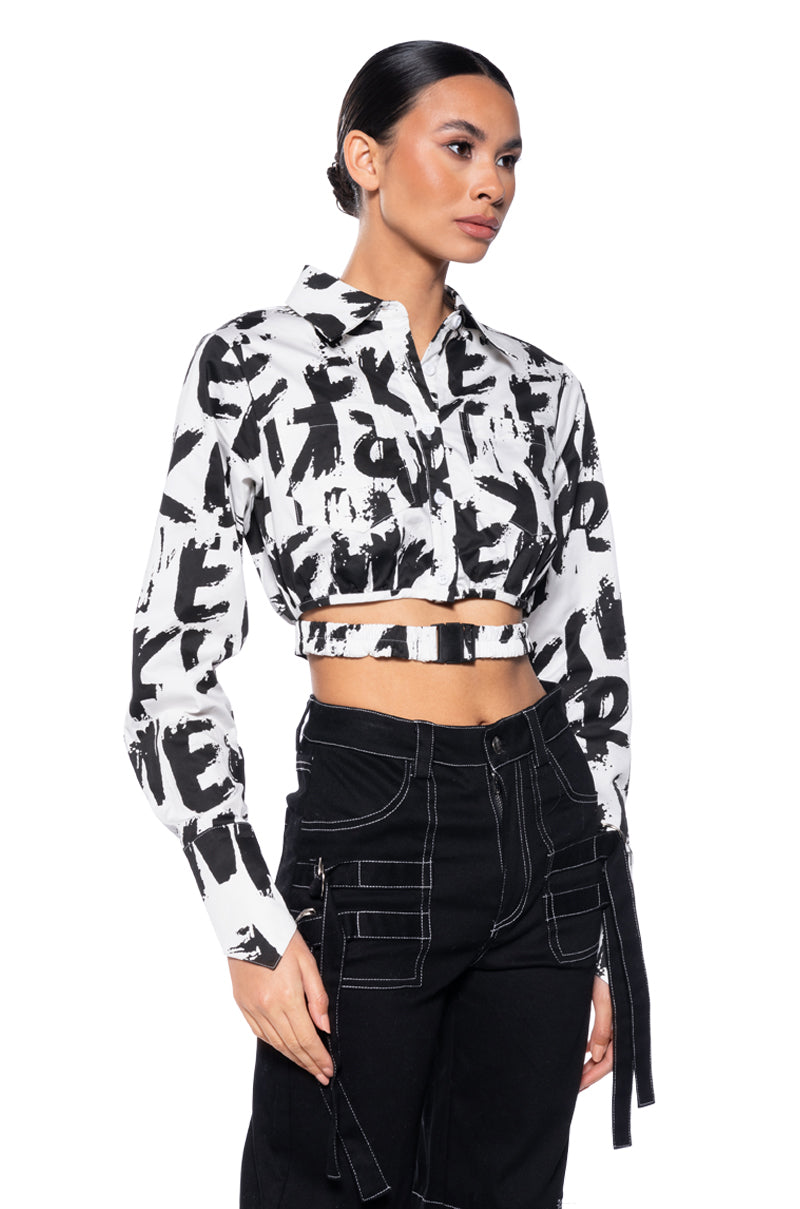 READ BETWEEN THE LINES CROPPED POPLIN BUTTON DOWN SHIRT