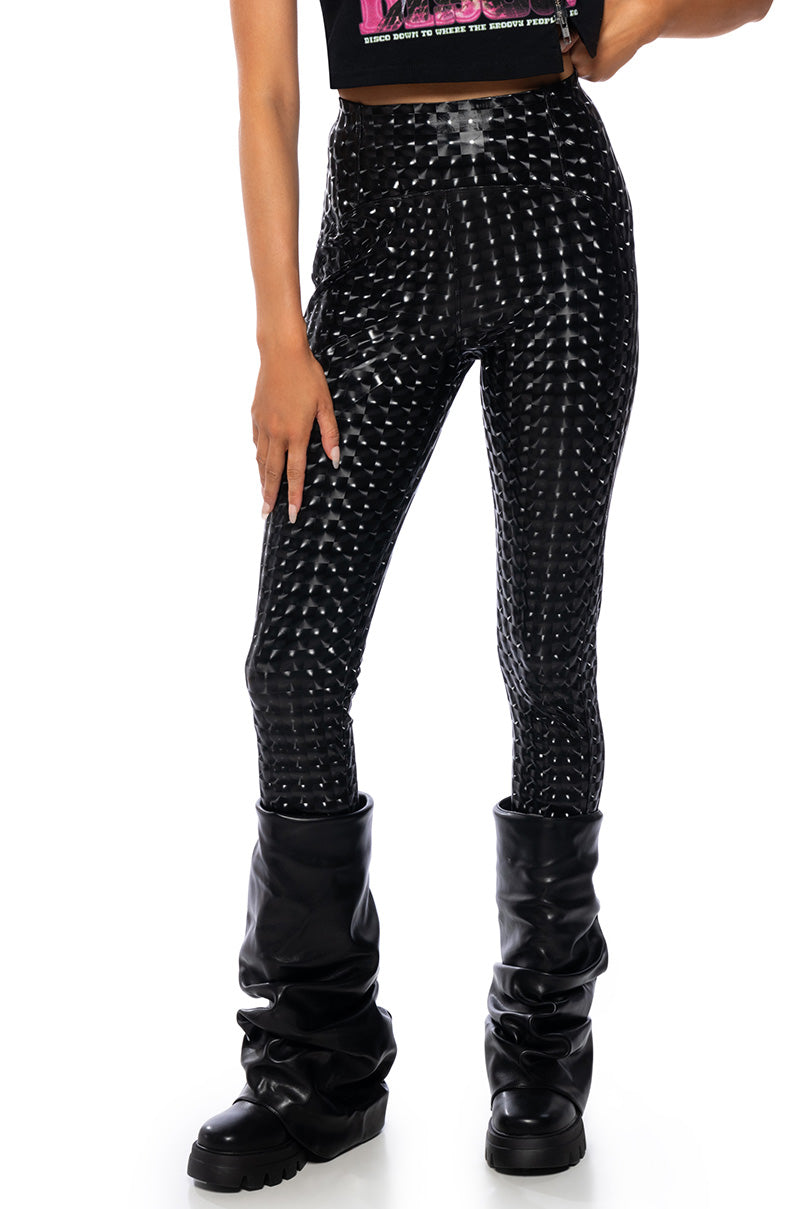 RIO CHECKER PRINT HIGH RISE LEGGING WITH 4 WAY STRETCH