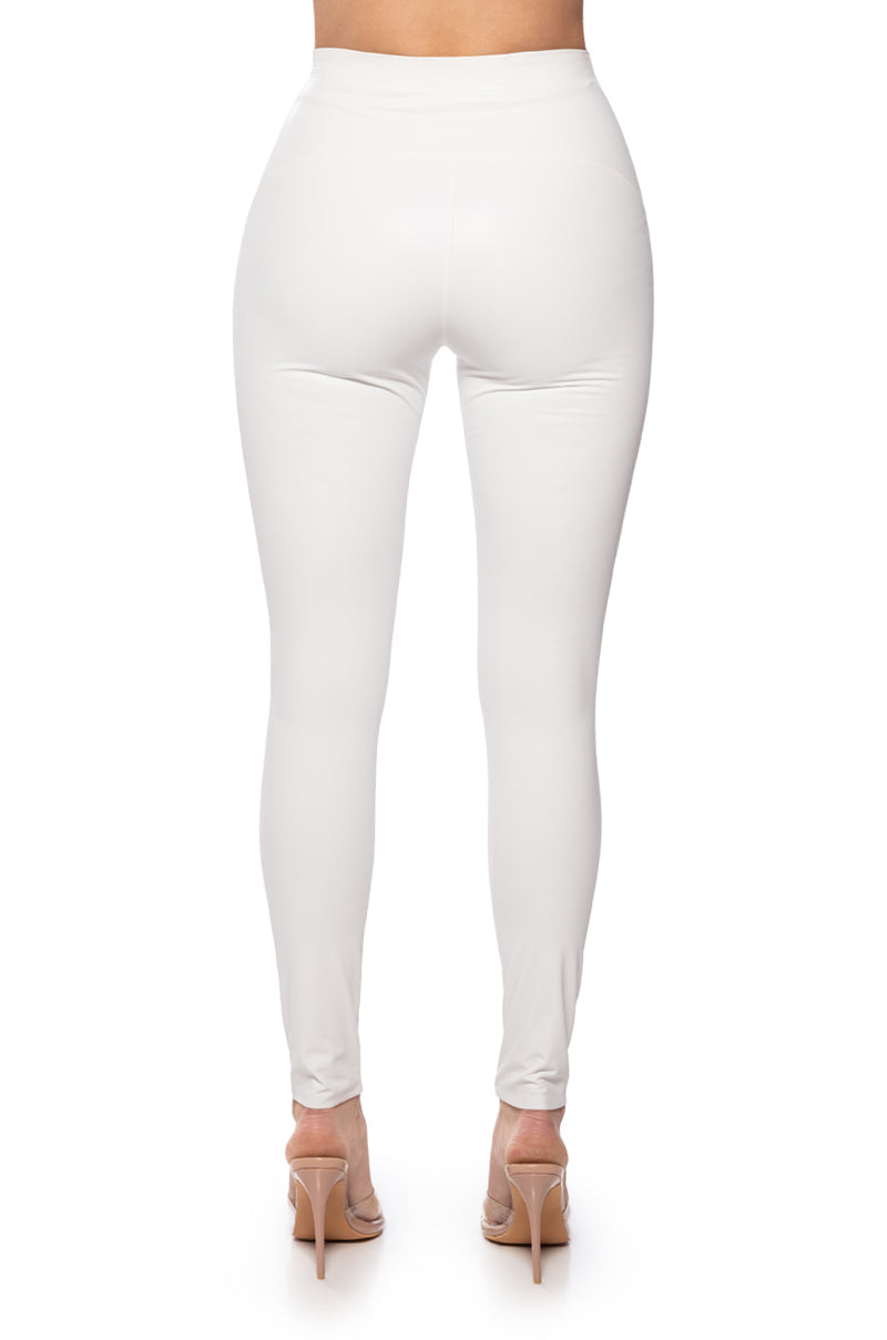 RIO FAUX LEATHER HIGH RISE LEGGING IN WHITE