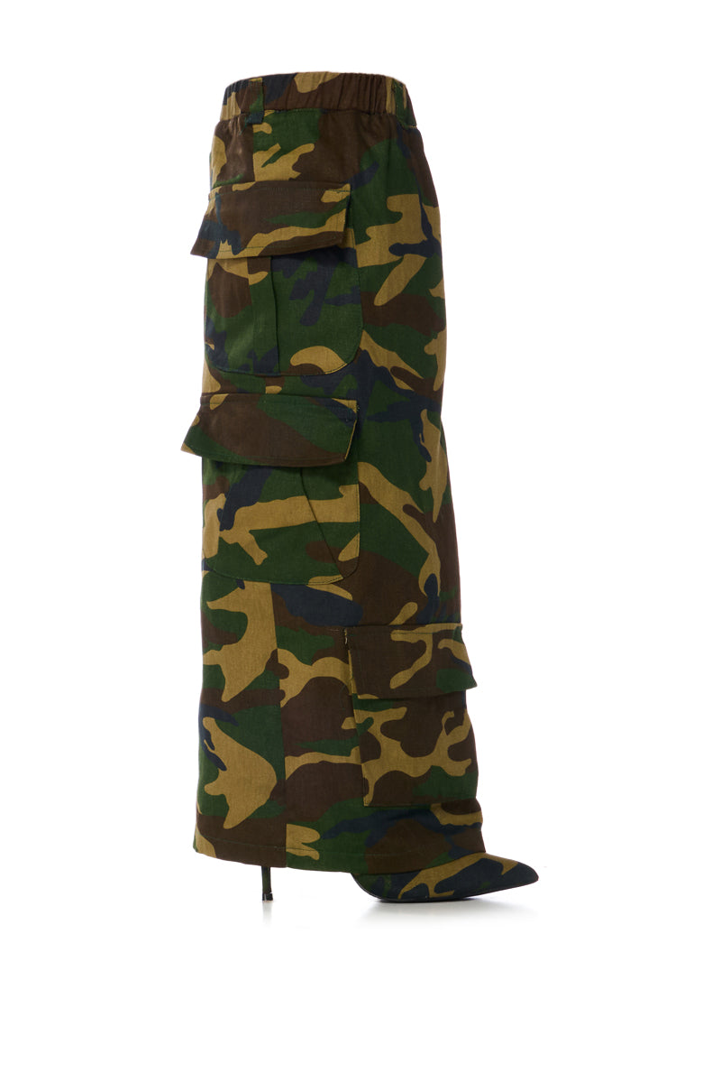 SCANDALOUS CAMO FOLD OVER BOOT IN GREEN