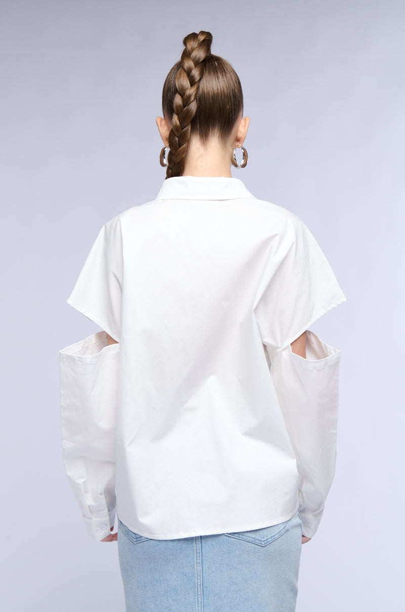 SIMPLE BUT EXTRA BUTTON DOWN TOP