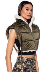 SIMPLY ASPEN SHERPA LINED CROP VEST