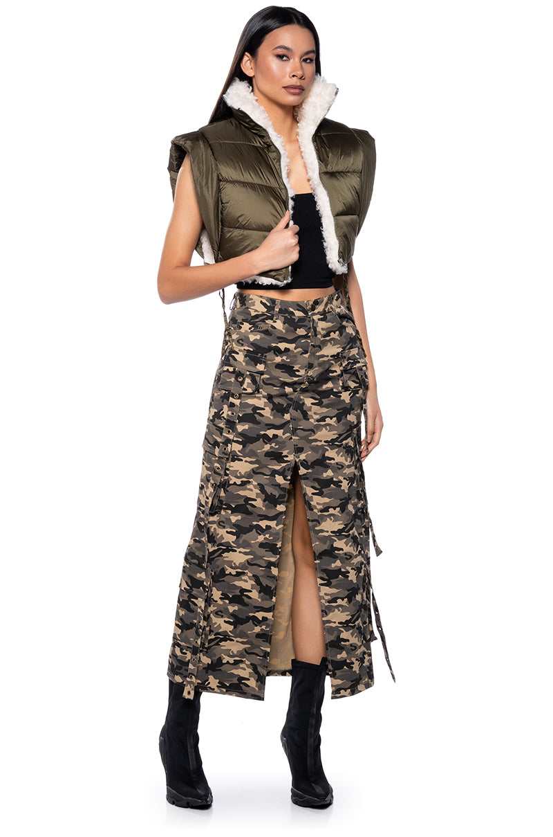 SIMPLY ASPEN SHERPA LINED CROP VEST