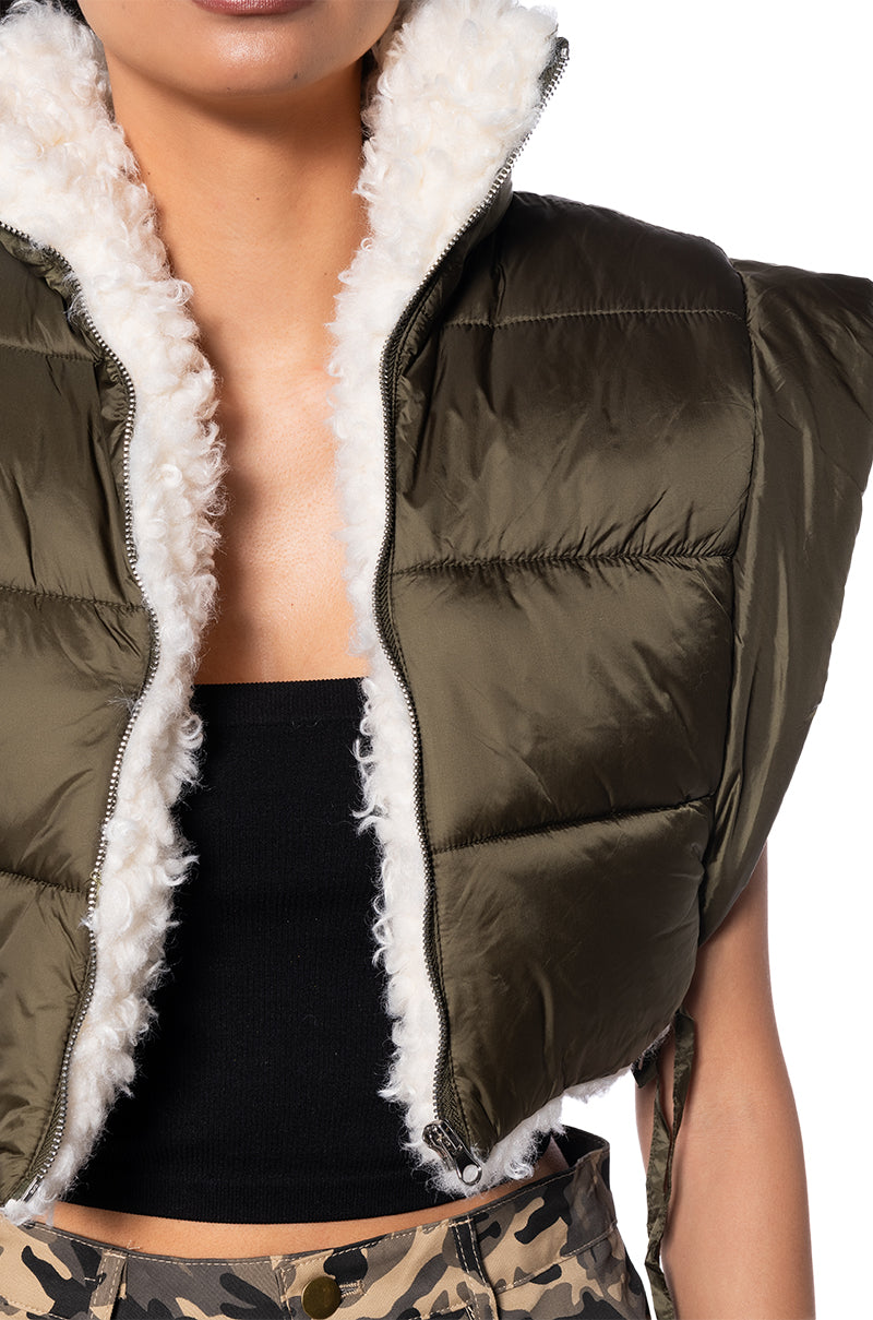 SIMPLY ASPEN SHERPA LINED CROP VEST