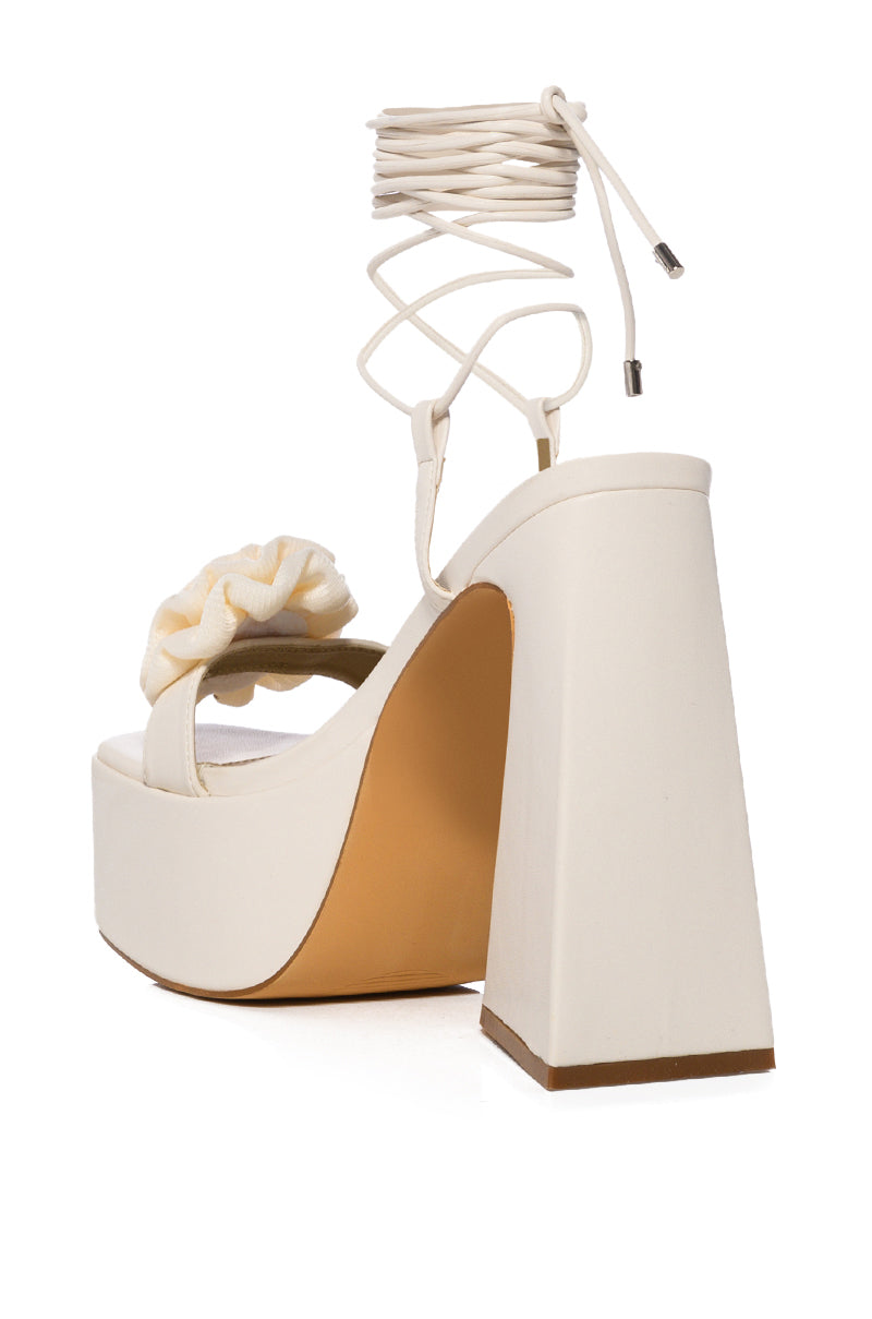 AIMER CREAM CHUNKY SANDAL WITH FLOWER DETAIL