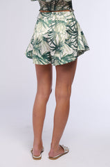 SUMMER LOVIN LEAF PRINT SHORT