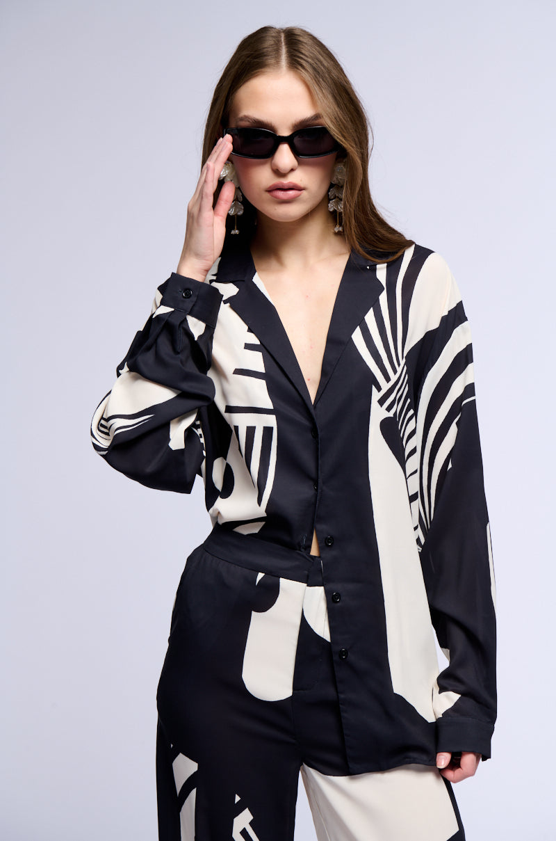 SWEET LIFE PRINTED BUTTON DOWN SHIRT