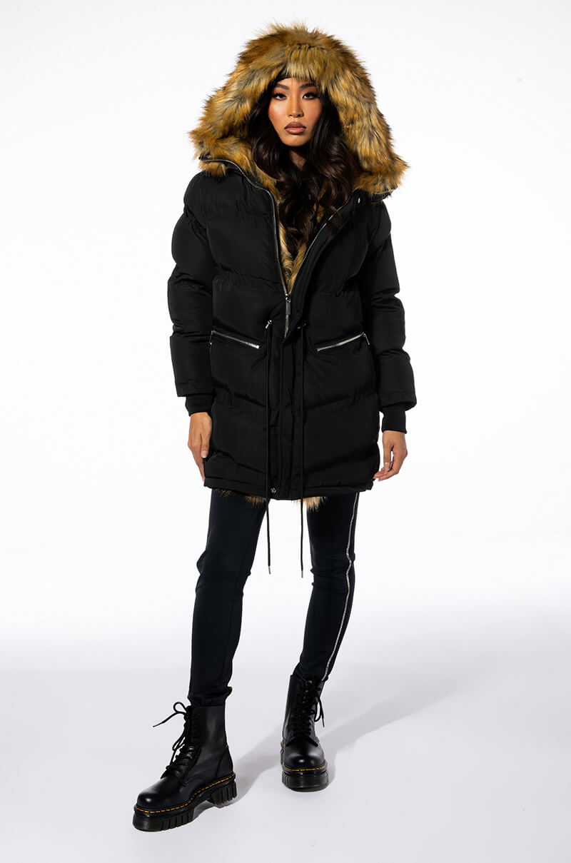 THE ULTIMATE LONG WINTER PUFFER WITH FAUX FUR
