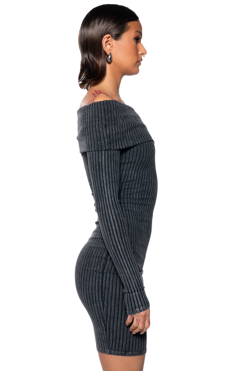 VIVIE OFF THE SHOULDER MINERAL WASH MINI DRESS