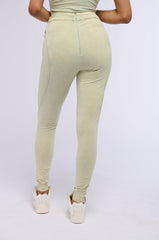 WE BELONG TOGETHER LEGGING IN LIGHT GREEN