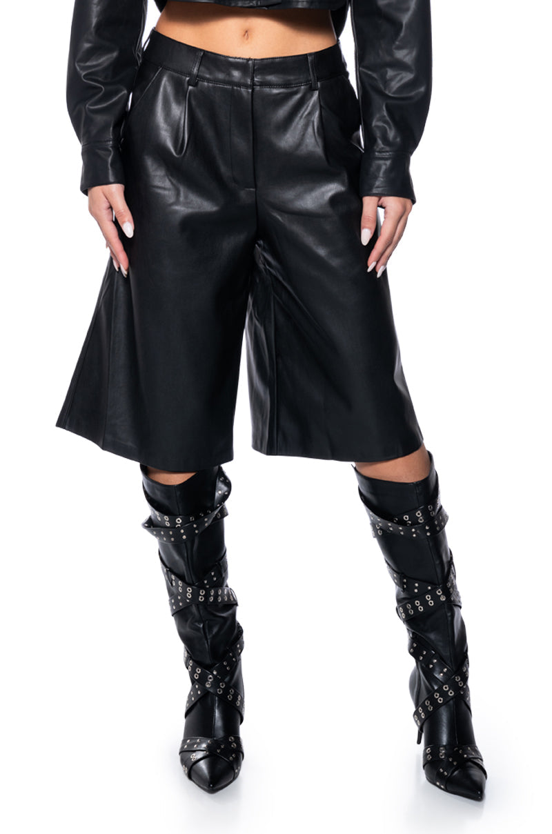 ZOE LONG FAUX LEATHER SHORTS IN BLACK