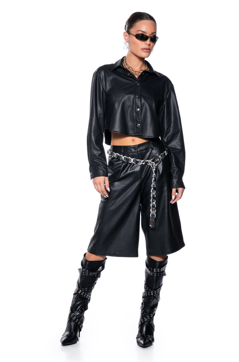 ZOE LONG FAUX LEATHER SHORTS IN BLACK