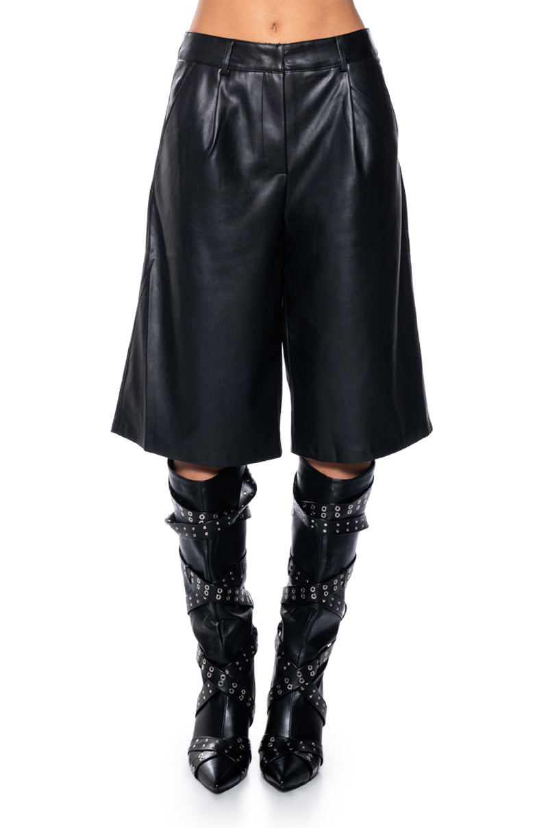 ZOE LONG FAUX LEATHER SHORTS IN BLACK
